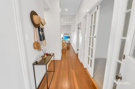 19 Burgess St, Kings Beach, QLD 4551