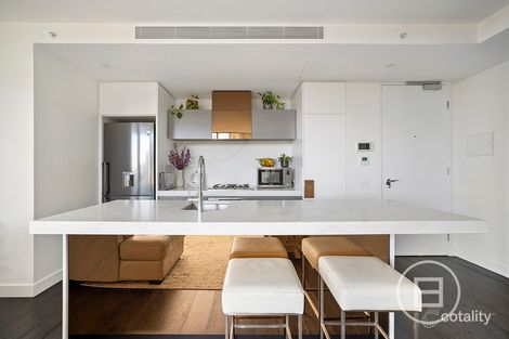 Property photo of 608/8 Bowen Crescent Melbourne VIC 3004