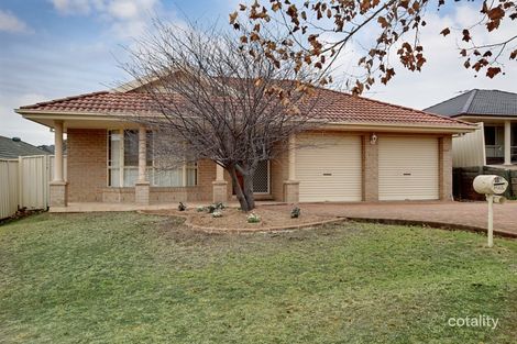 42 William Mannix Ave, Currans Hill, NSW 2567