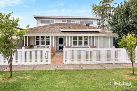 14 Effingham Rd, Newport, VIC 3015