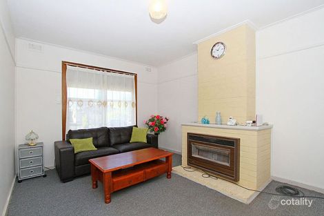 Property photo of 61 Whitelaw Street Reservoir VIC 3073