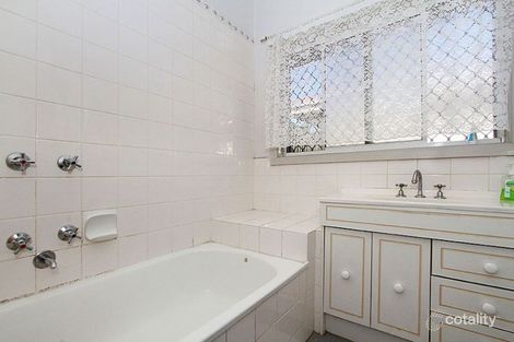 Property photo of 61 Whitelaw Street Reservoir VIC 3073