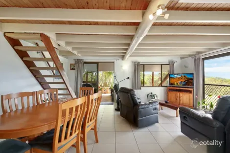 Property photo of 242 Browns Lane Farnborough QLD 4703