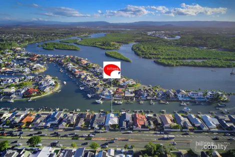 Property photo of 28 Oxley Drive Paradise Point QLD 4216