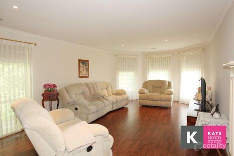 Property photo of 5 Patrick Place Beaconsfield VIC 3807