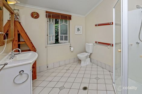 Property photo of 5 Chatham Terrace Smithfield QLD 4878