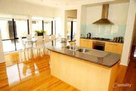 16 Hyland St, Mordialloc, VIC 3195