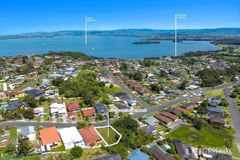 314 Flagstaff Rd, Lake Heights, NSW 2502