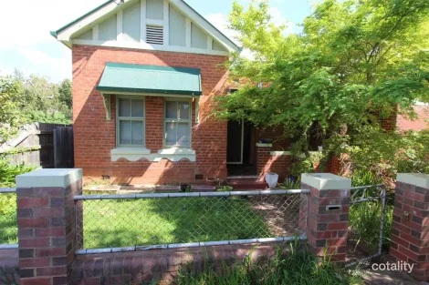 60 Flinders St, Turvey Park, NSW 2650