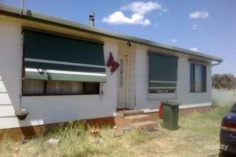 16 River St, Nyngan, NSW 2825