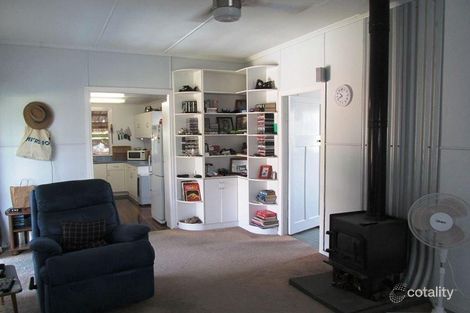 Property photo of 15-17 Saint Ann Street Isisford QLD 4731