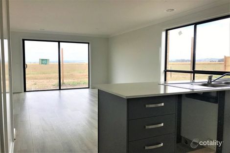 Property photo of 10 Paddock Street Diggers Rest VIC 3427