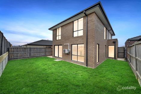 Property photo of 76 Noorat Place Cranbourne North VIC 3977