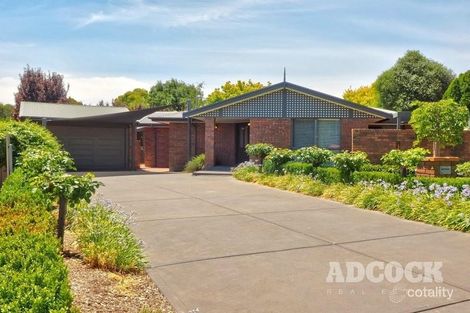 4 Honeysuckle Dr, Woodside, SA 5244