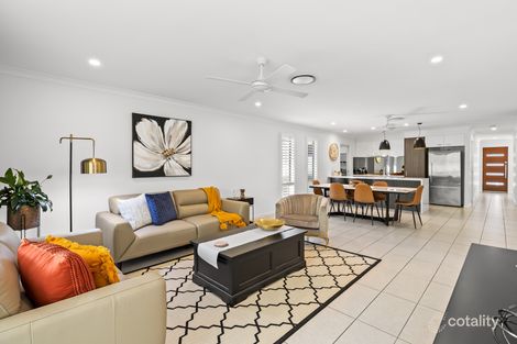 13 Pipeline Ave, Peregian Beach, QLD 4573