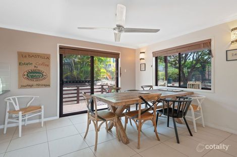 Property photo of 15 Mazzard Street Bellbowrie QLD 4070