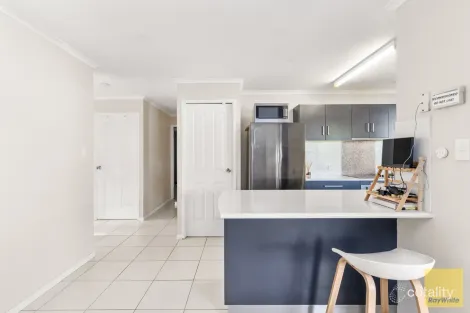 Property photo of 20 Louisa Court Emerald QLD 4720