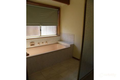 Property photo of 73 Ballan Road Werribee VIC 3030