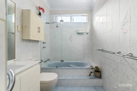 Property photo of 2 Rickard Road Warrimoo NSW 2774