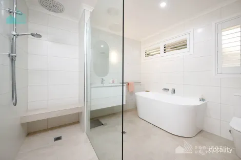 Property photo of 26 Jacob Crescent Glenroy NSW 2640
