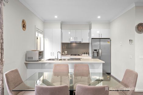 Property photo of 2 Apex Place Berwick VIC 3806