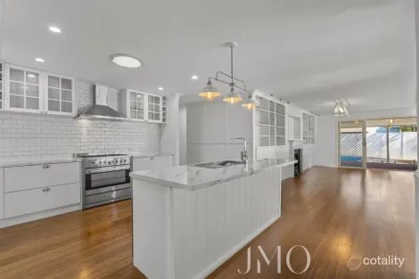 Property photo of 3 Yantara Close Ormeau QLD 4208