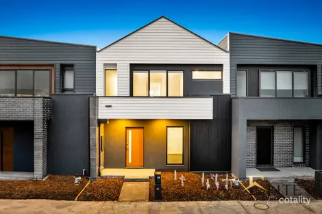 Property photo of 12 Radius Walk Donnybrook VIC 3064