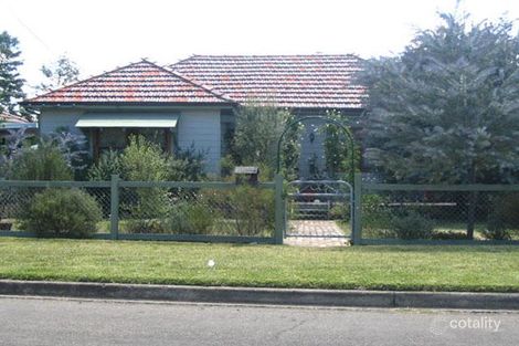 11 Johnstone St, Guildford West, NSW 2161