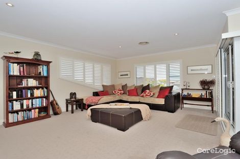 Property photo of 4 Pond Court San Remo WA 6210