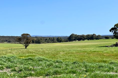 2 Albany St, Little Grove, WA 6330