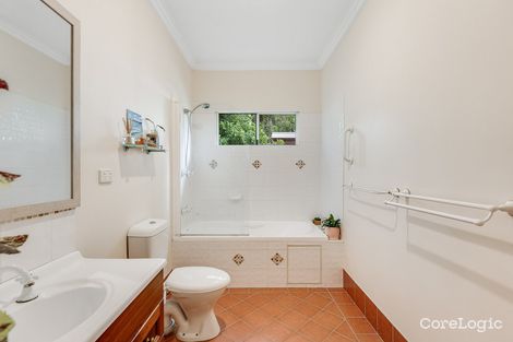 Property photo of 18 Curzon Street Mount Lofty QLD 4350