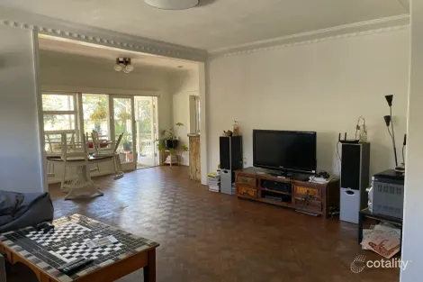 Property photo of 86 Dell Road St Lucia QLD 4067