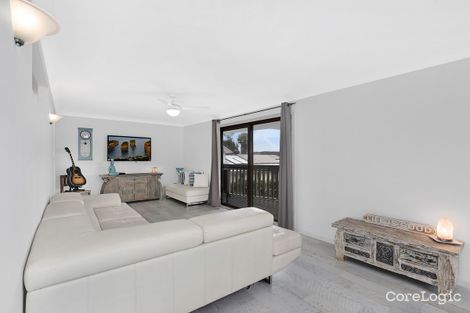 Property photo of 8 Yumbool Close Forresters Beach NSW 2260