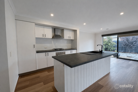 Property photo of 28 Macfarlane Street Marshall VIC 3216