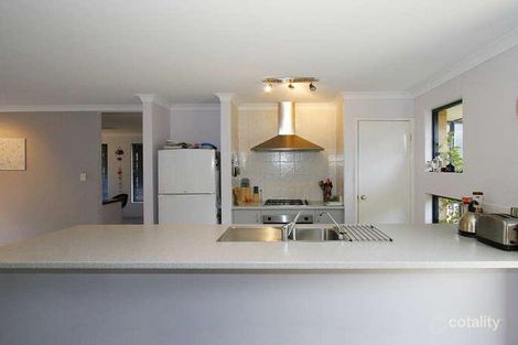 Property photo of 32 Larrawa Circle Ellenbrook WA 6069