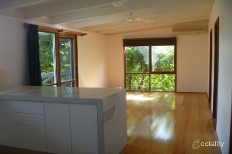 Property photo of 10 Fairsea Grove Rye VIC 3941