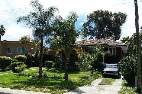 14 Rosalind Way, Coolbellup, WA 6163