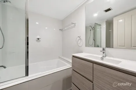 Property photo of 24/236 River Terrace Kangaroo Point QLD 4169