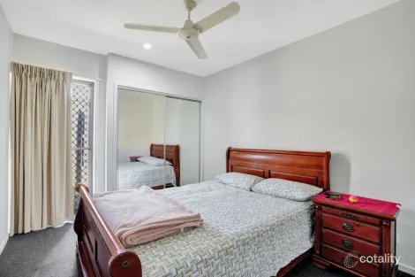 Property photo of 4 Isla Court New Auckland QLD 4680