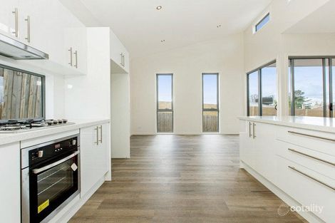 Property photo of 2A/2 Walpole Avenue Rosebud VIC 3939