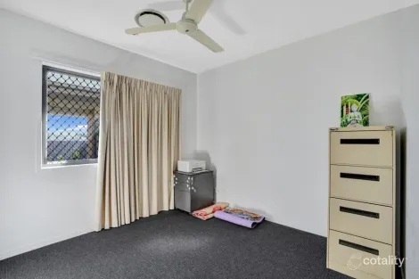 Property photo of 4 Isla Court New Auckland QLD 4680