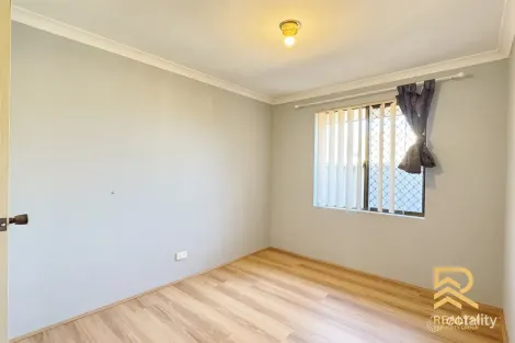 Property photo of 117 Bindoon Loop Huntingdale WA 6110