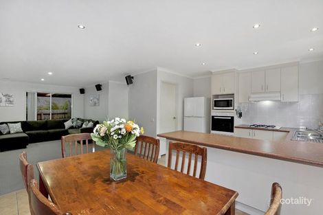 Property photo of 12 Chloe Close Kilsyth South VIC 3137