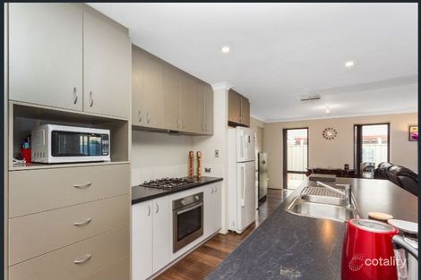 166 Blackadder Rd, Swan View, WA 6056