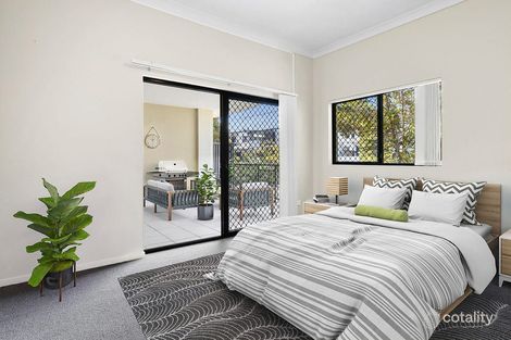 Property photo of 1/16 Devon Street Yeronga QLD 4104