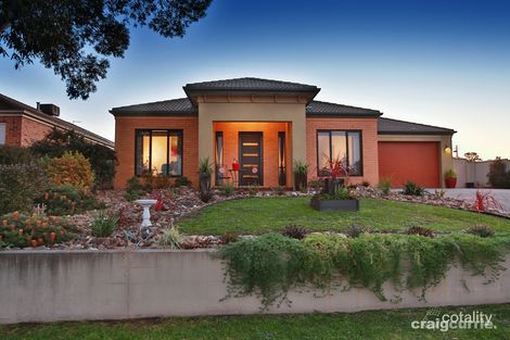 38 St Leonard Way, Pakenham, VIC 3810