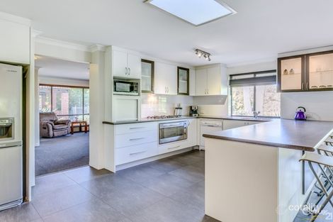 8 Kurrajong St, Roleystone, WA 6111