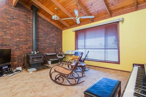 Property photo of 3 Quinny Street Koo Wee Rup VIC 3981