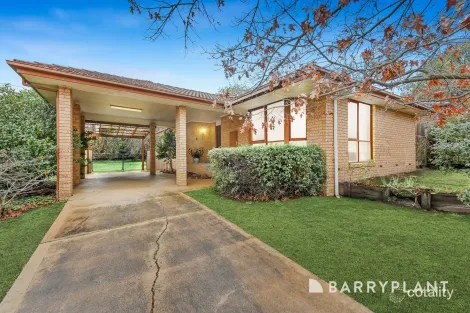 Property photo of 4 Andrew Court Pakenham VIC 3810