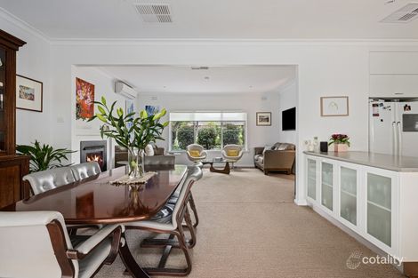 Property photo of 681 Boyes Crescent Albury NSW 2640